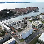 K&p - Luxurious Retreat - Brand New !! Daire Zadar