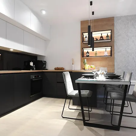 Apartman K&p - Luxurious Retreat - Brand New !!
